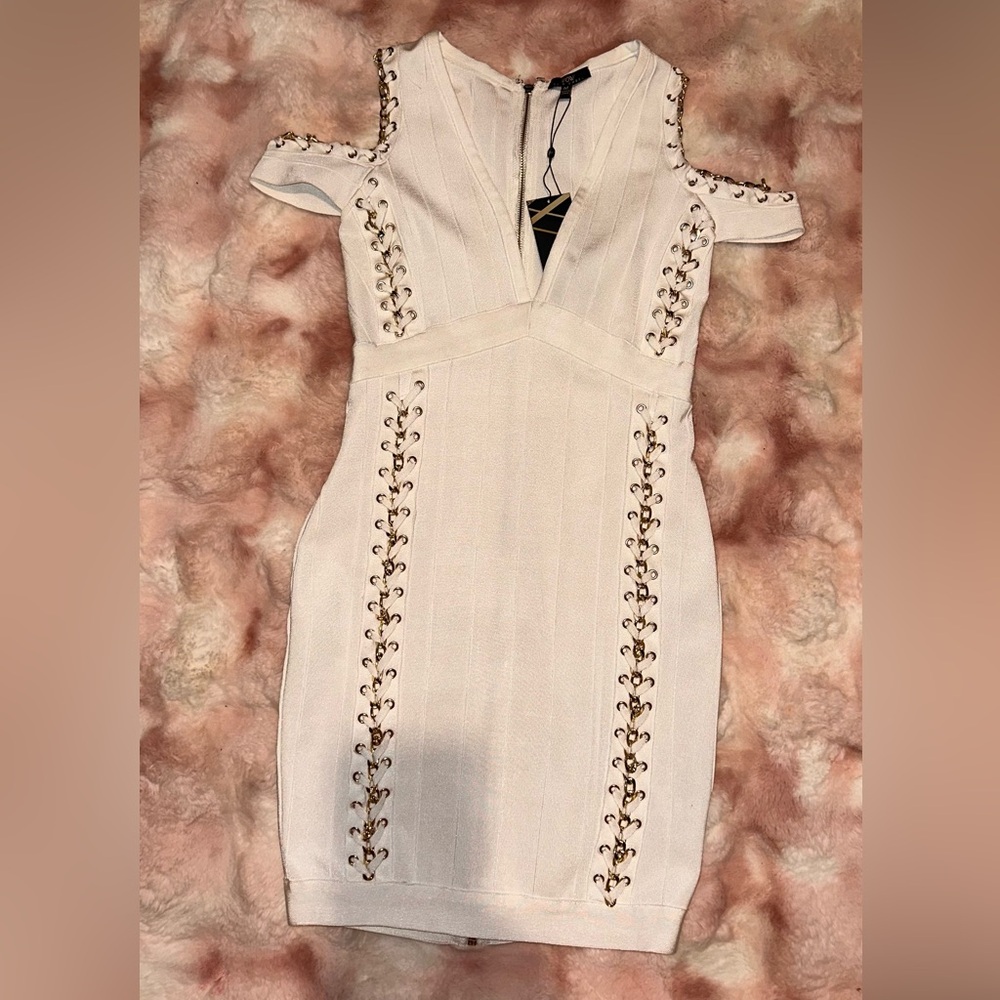 Elegant White WOW Gold Label Dress